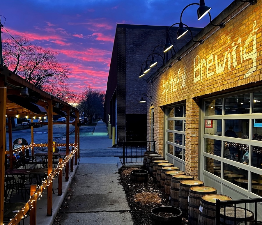 Spiteful exterior at sunset - Illinois Brewing